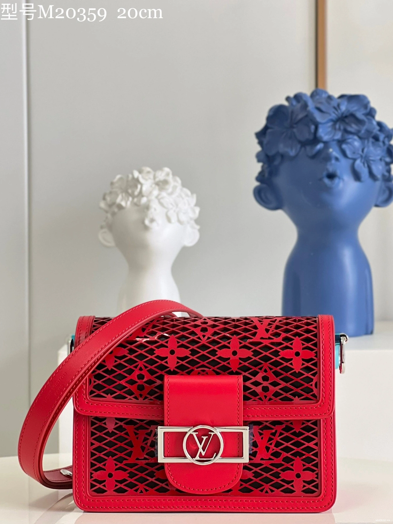 WIS VUITTON MINI LOUIS DAUPHINE 1122